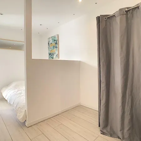 Apartment 9 Calmette