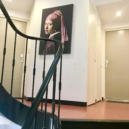9 Calmette Apartment *